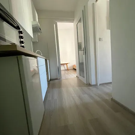 Vintage Apartment Ostrava Center City Exterior photo